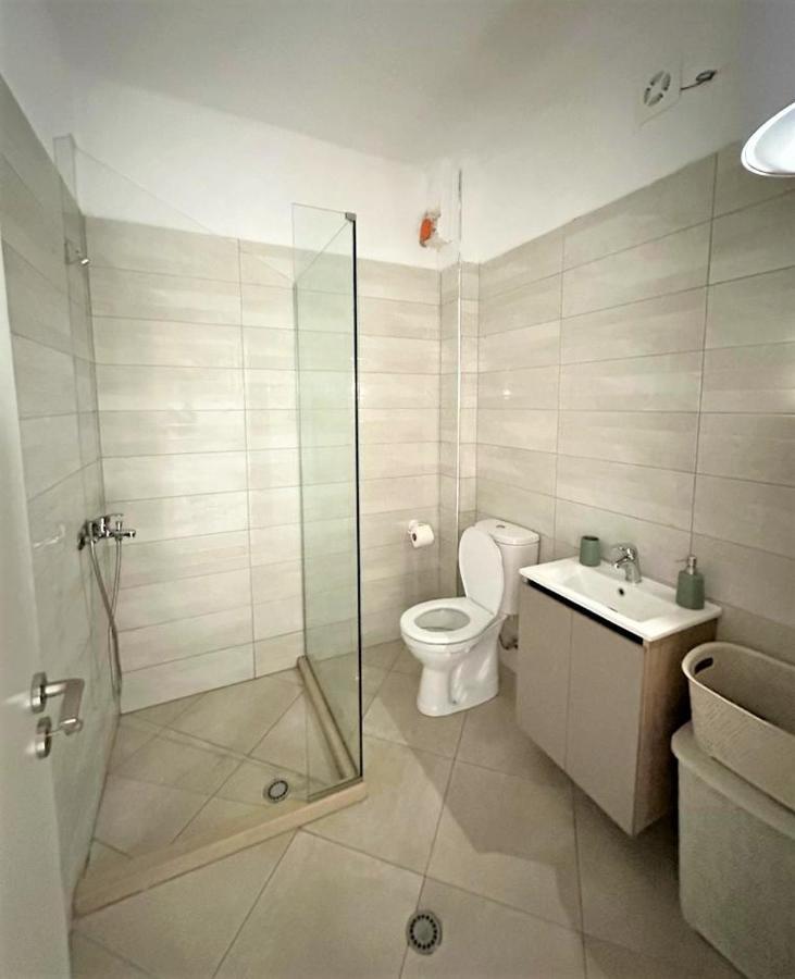 Trea Accomodations - Port Side Vlore Ngoại thất bức ảnh